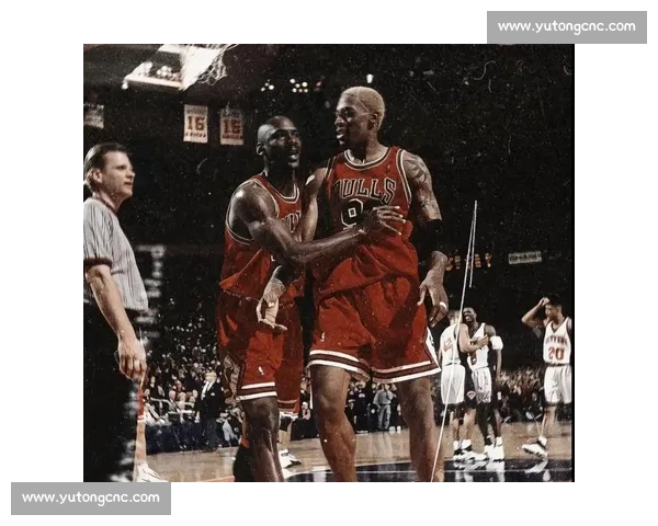 篮球历史上最具话题性的篮板狂人与禁区巨兽对决罗德曼对奥尼尔