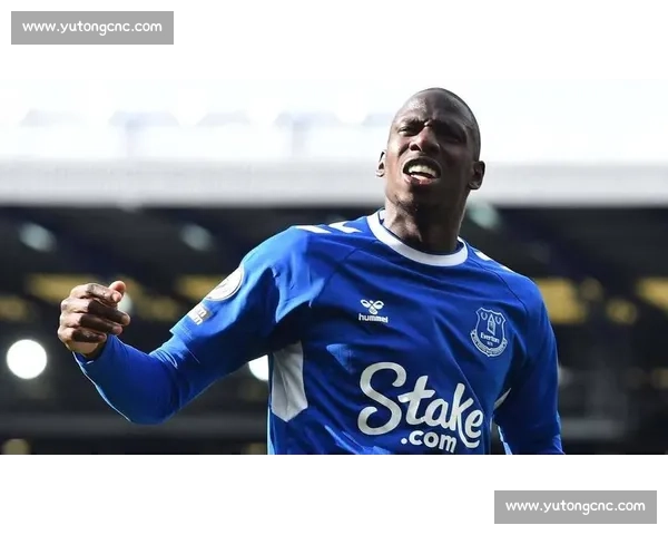 切尔西主场迎战埃弗顿英超焦点之夜两队争夺关键三分胜负悬念再起